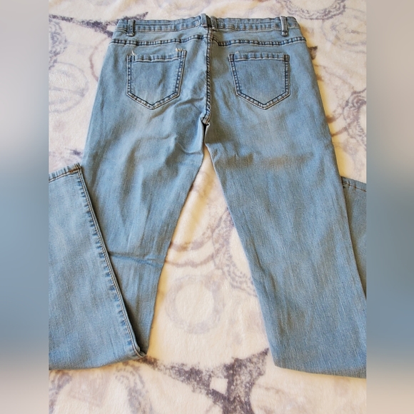 Listicle Denim Jeans - Picture 5 of 12